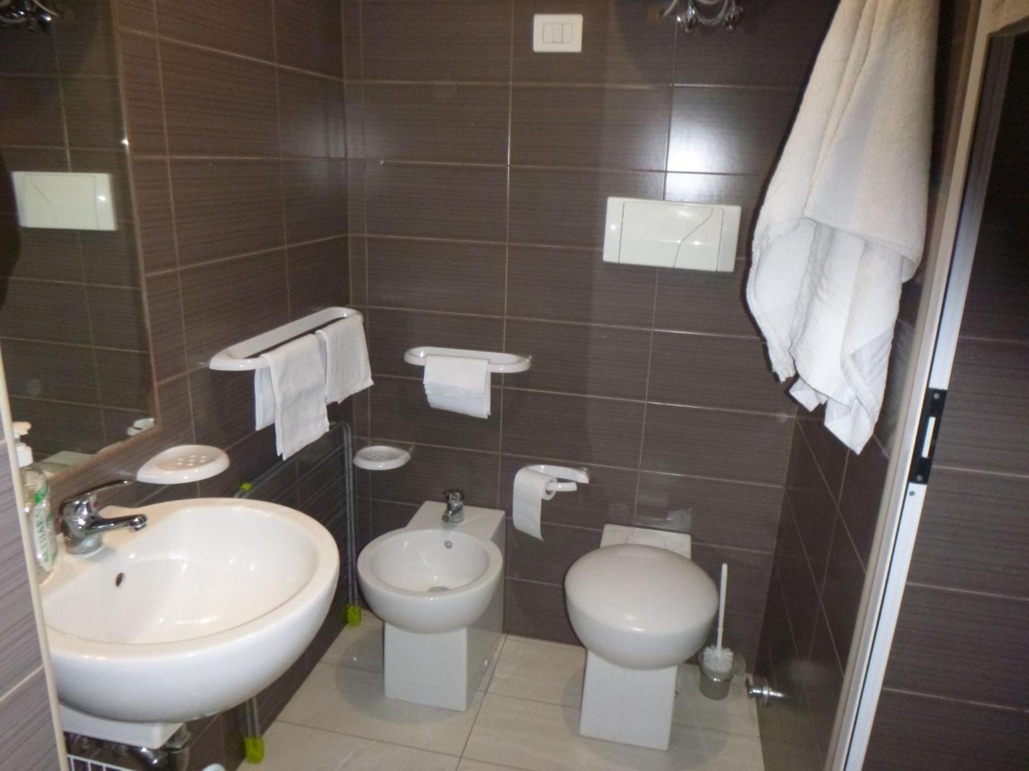 Baglio Delle Rose Bed & Breakfast Giarre Bagian luar foto