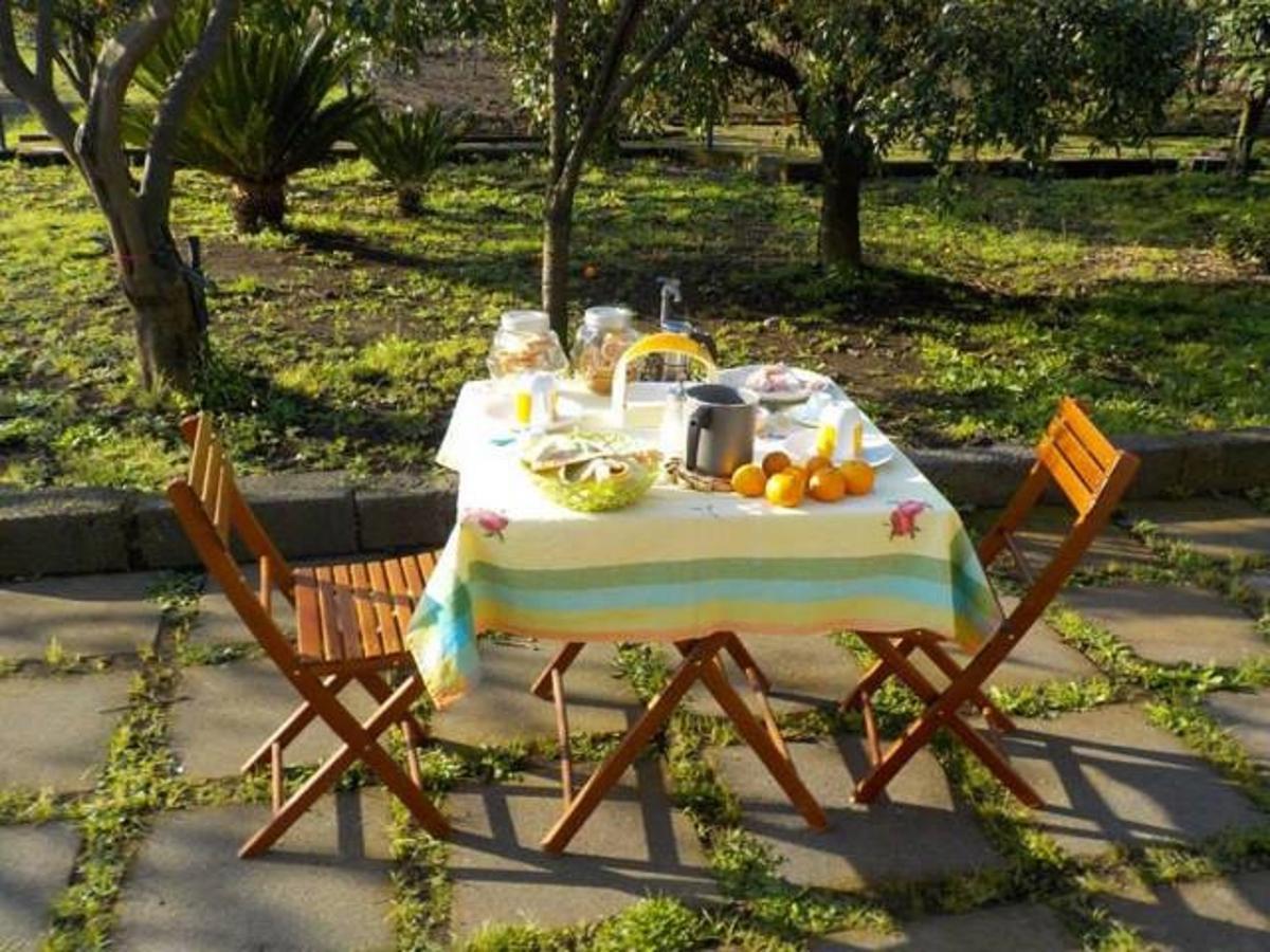Baglio Delle Rose Bed & Breakfast Giarre Bagian luar foto